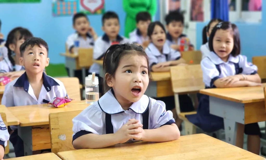 Bộ Giáo dục công bố bỏ tuyển sinh lớp 1 và 6 theo tuyến