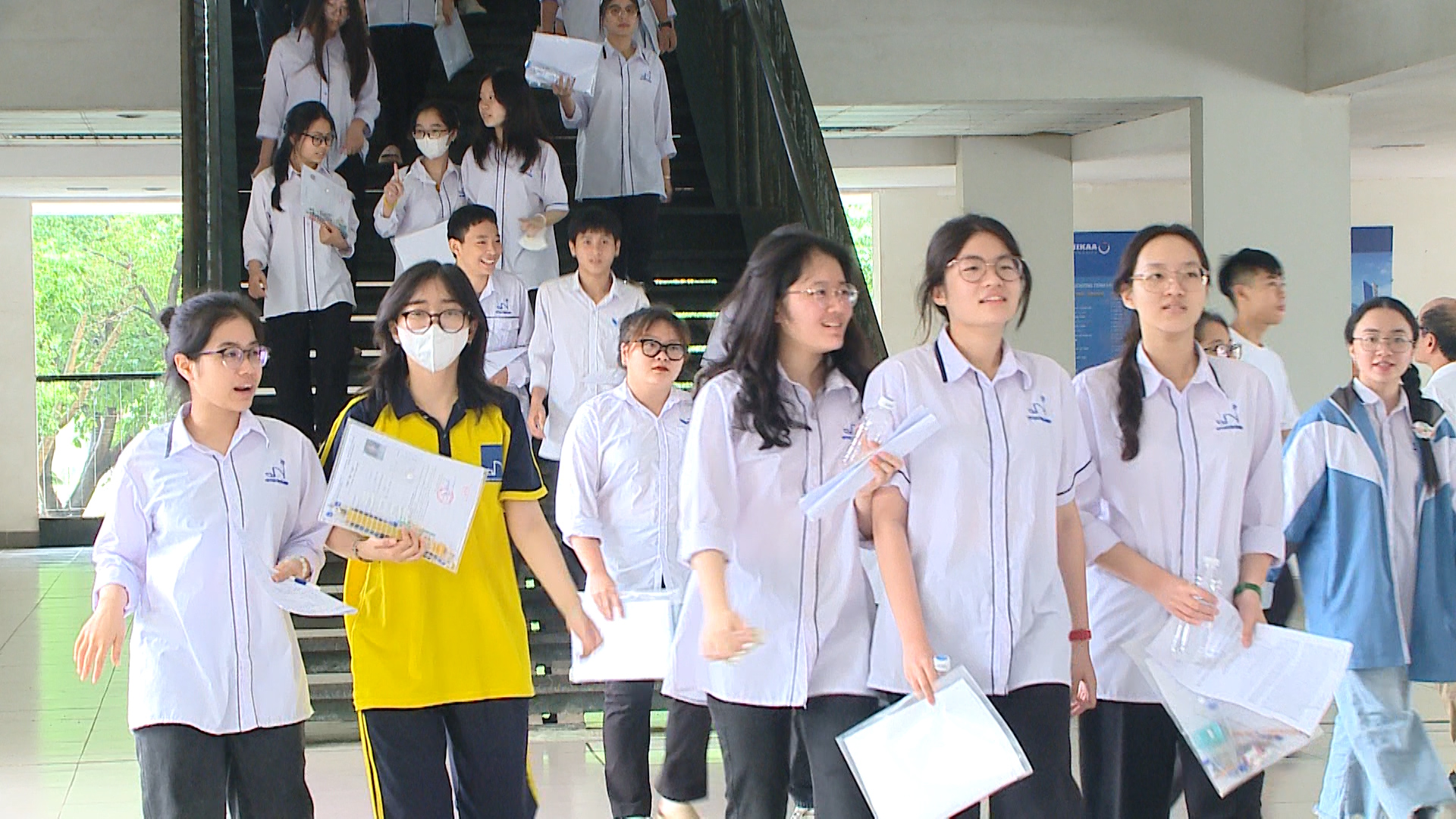 Cân bằng tuyển sinh giữa đại học và trường nghề