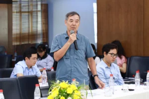Quan điểm từ các chuyên gia và nhà quản lý giáo dục