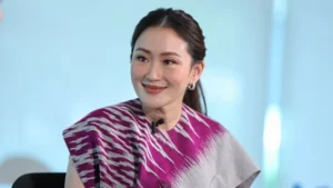 Nữ Thủ Tướng Đầu Tiên Của Thái Lan